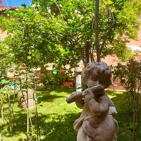 Bed & Breakfast 'degli Artisti' *